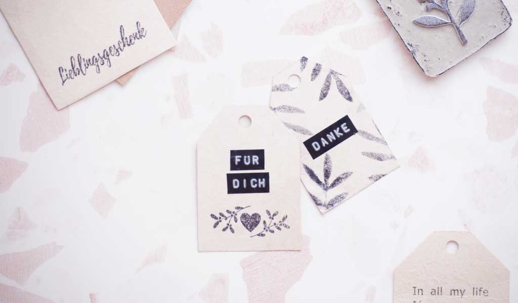 DIY Geschenkanhänger aus alten Milchtüten