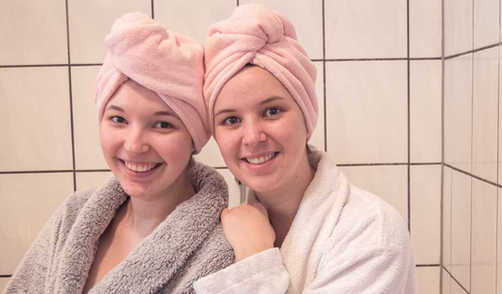 Haarturbane von radbag als perfektes Selfcare Geschenk