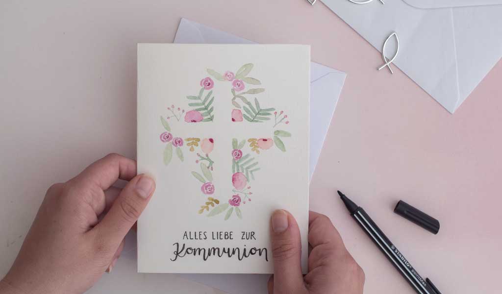 Karte mit Kreuz als Geschenk zur Kommunion