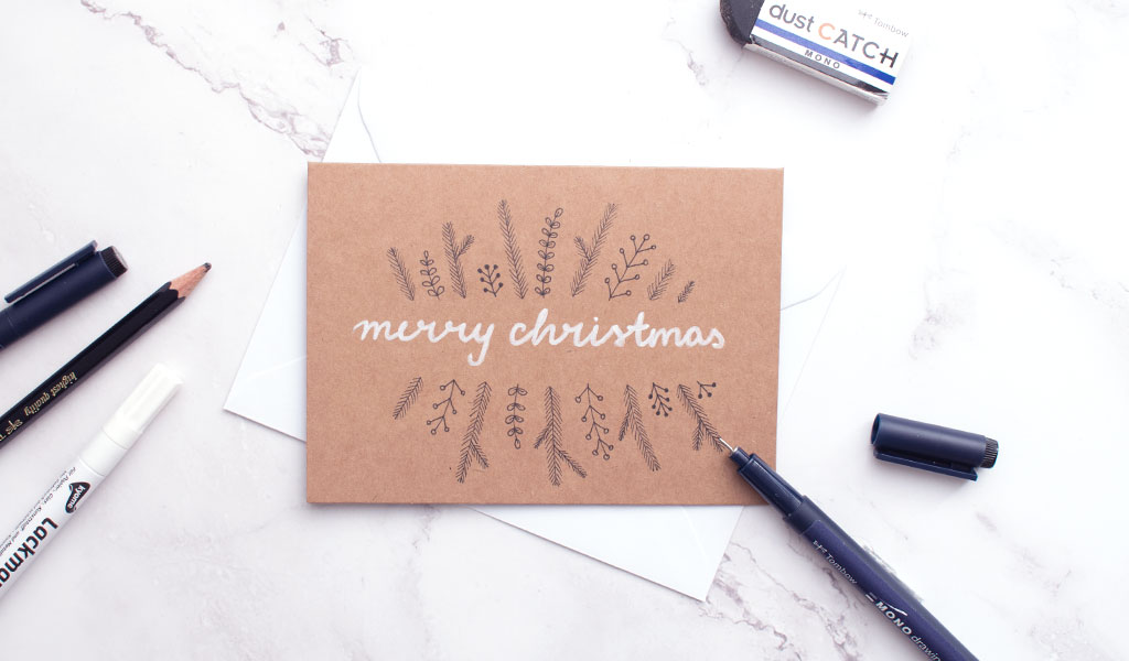 einfache Weihnachtskarte mit Tannenzweigen
