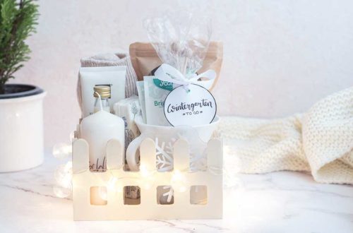 Winter-Geschenkkorb mit kleinen winterlichen Geschenkideen